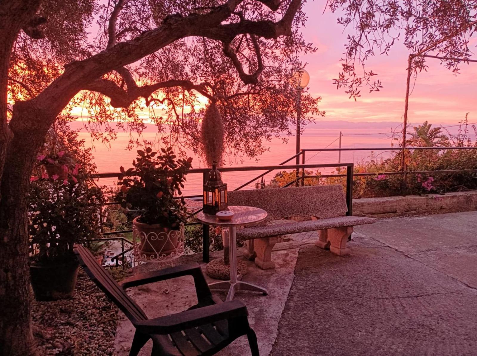 Gli Orti Sul Mare 2 Vista Mare Apartman Bordighera Kültér fotó